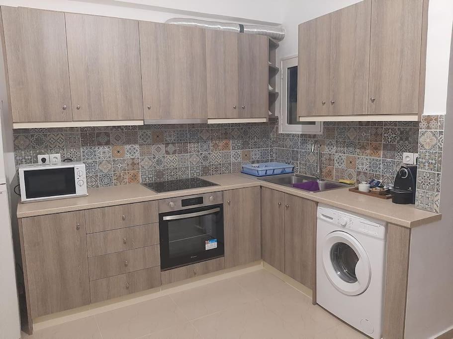 Modern Apartmen In Athina Apartment Атина Екстериор снимка