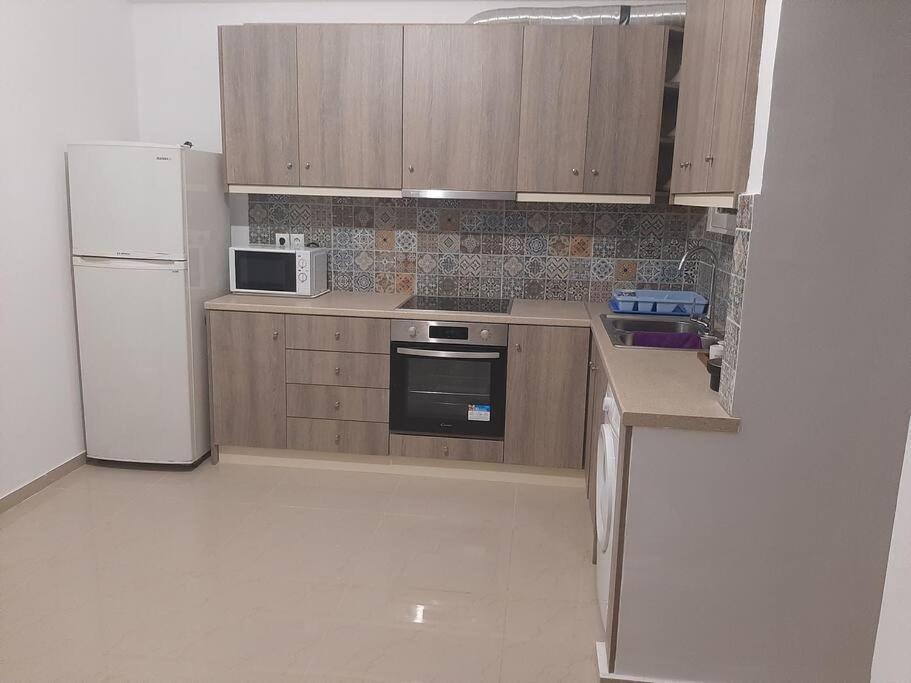 Modern Apartmen In Athina Apartment Атина Екстериор снимка